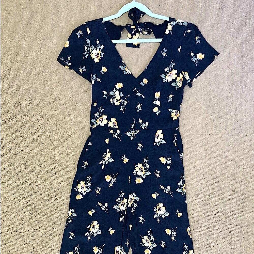 Navy Floral Open Back Bow Jumpsuit NWT